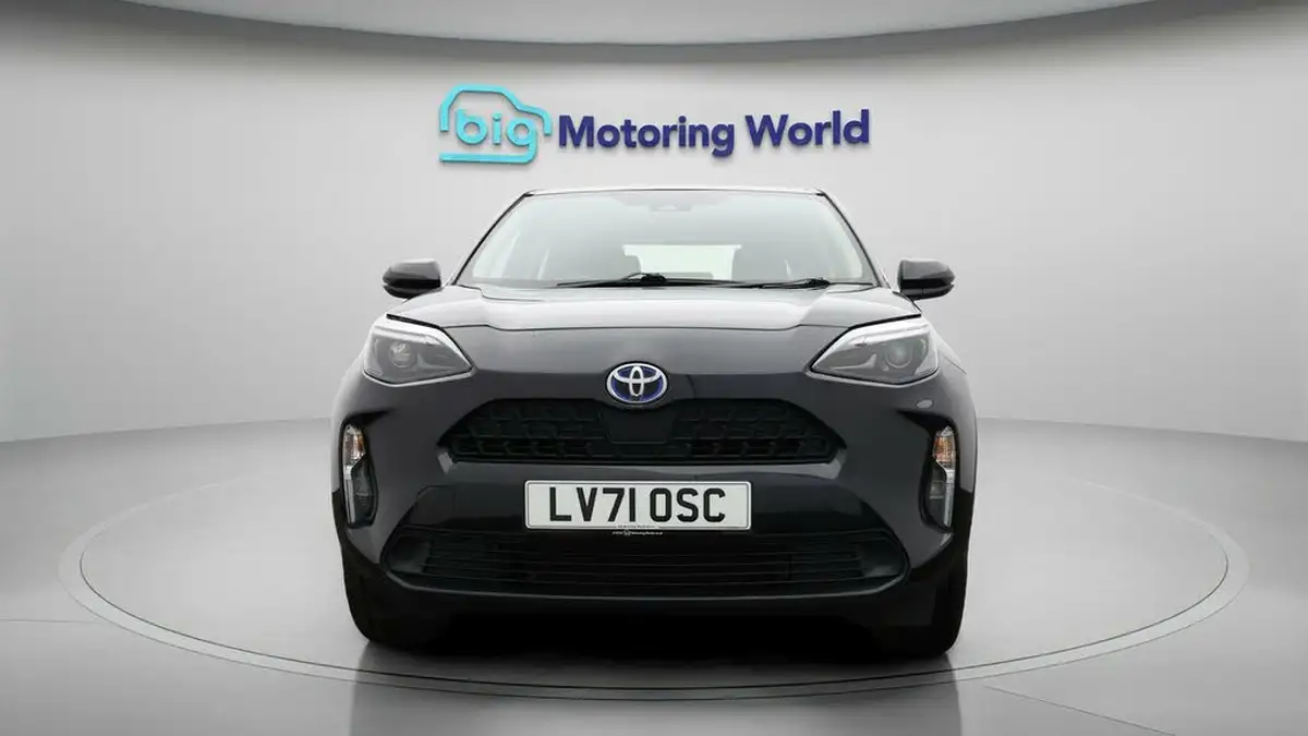 2021-toyota-yaris-cross-15-vvt-i-icon-big-1