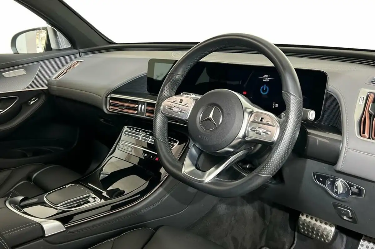 2021-mercedes-benz-eqc-e-eqc-400-amg-line-premium-big-6
