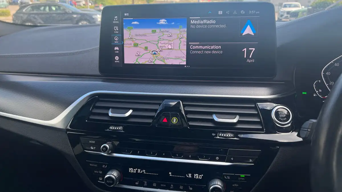 2022-bmw-5-series-20-530e-m-sport-touring-5d-big-19