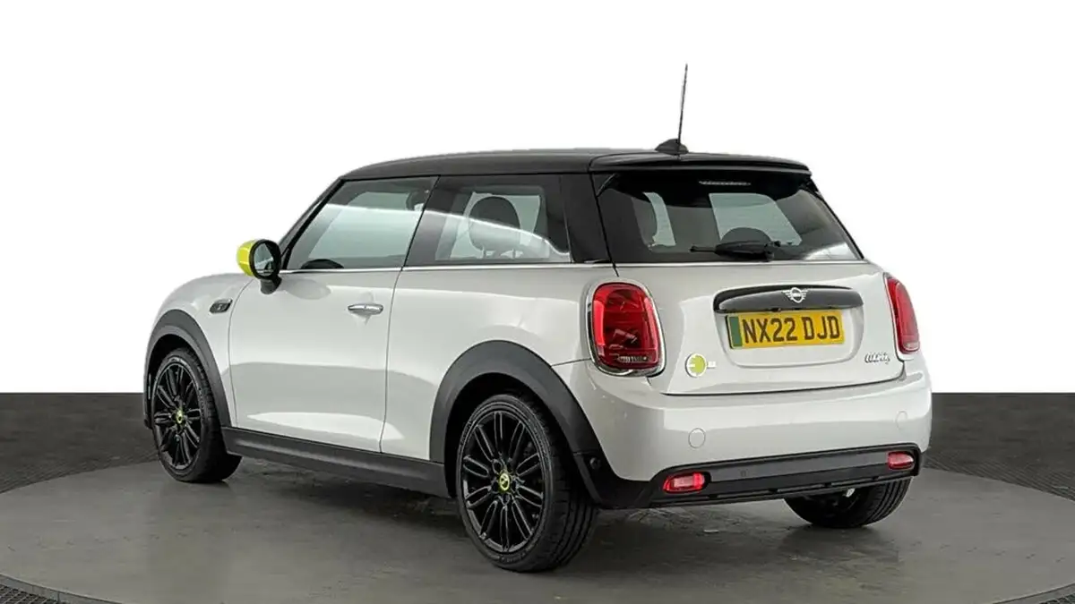 2022-mini-cooper-e-cooper-s-2-big-5