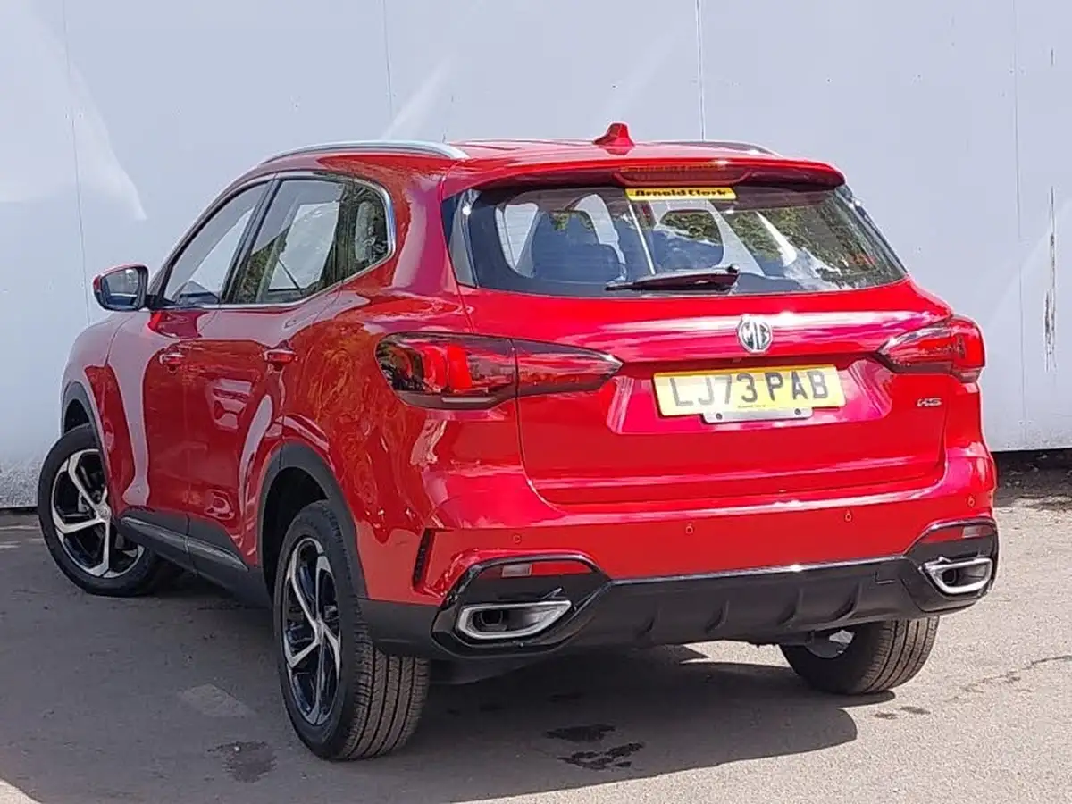 2023-mg-hs-15t-gdi-se-162ps-dct-big-1
