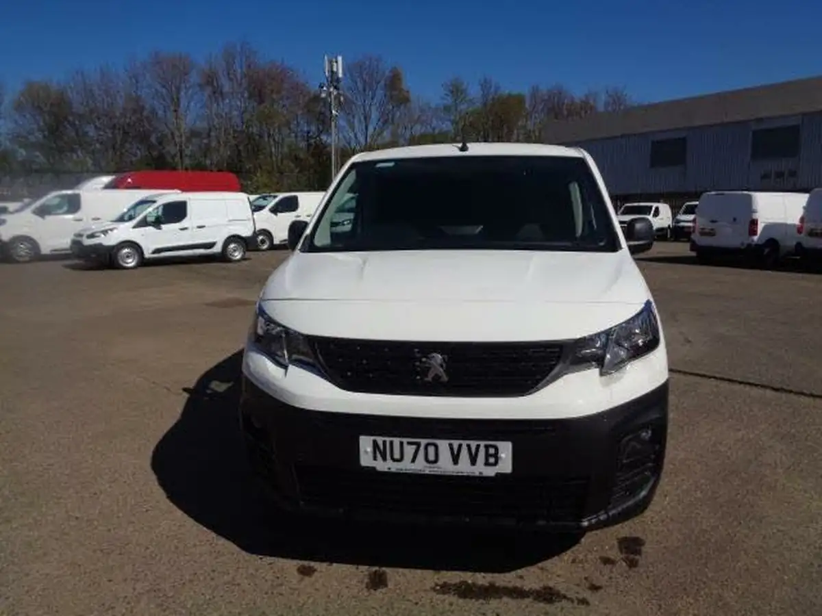 2020-peugeot-partner-15-bluehdi-950-professional-100ps-eu6dt-long-panel-big-7
