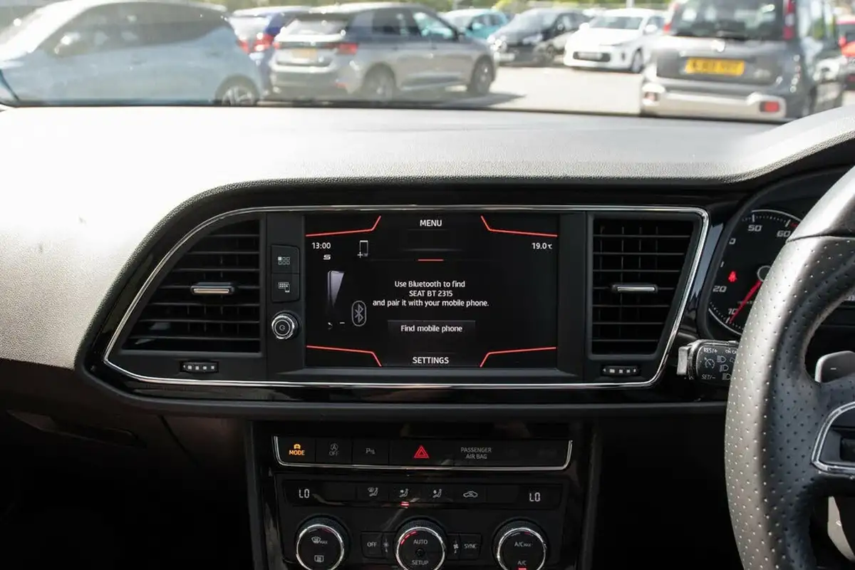 2019-seat-leon-15-tsi-evo-fr-150ps-ss-estate-dsg-big-24