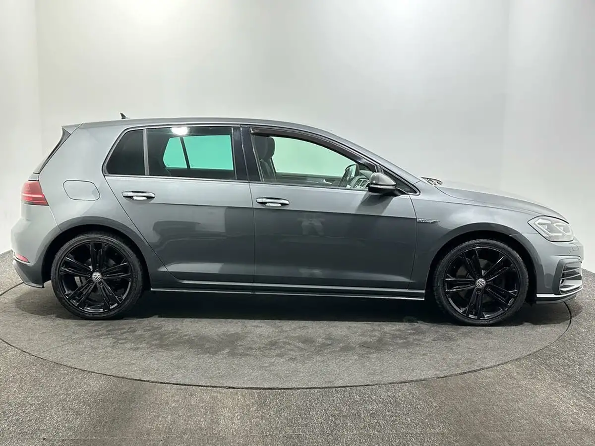 2018-volkswagen-golf-20tdi-gtd-hatchback-5d-big-7
