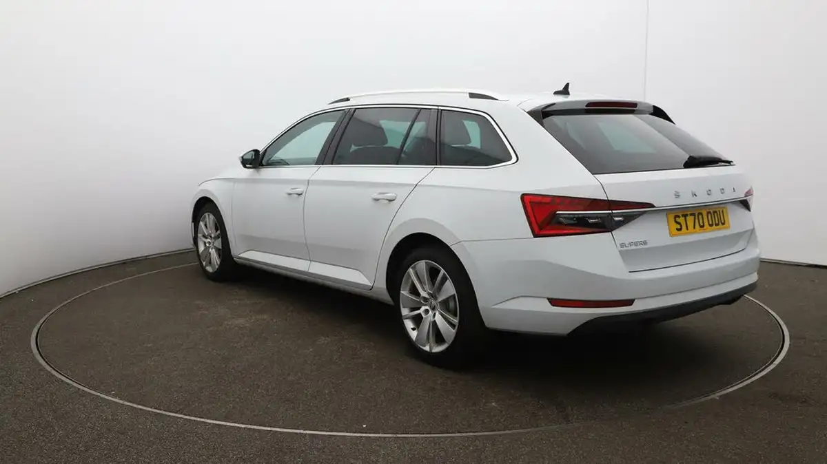 2020-skoda-superb-15-tsi-se-l-estate-big-54