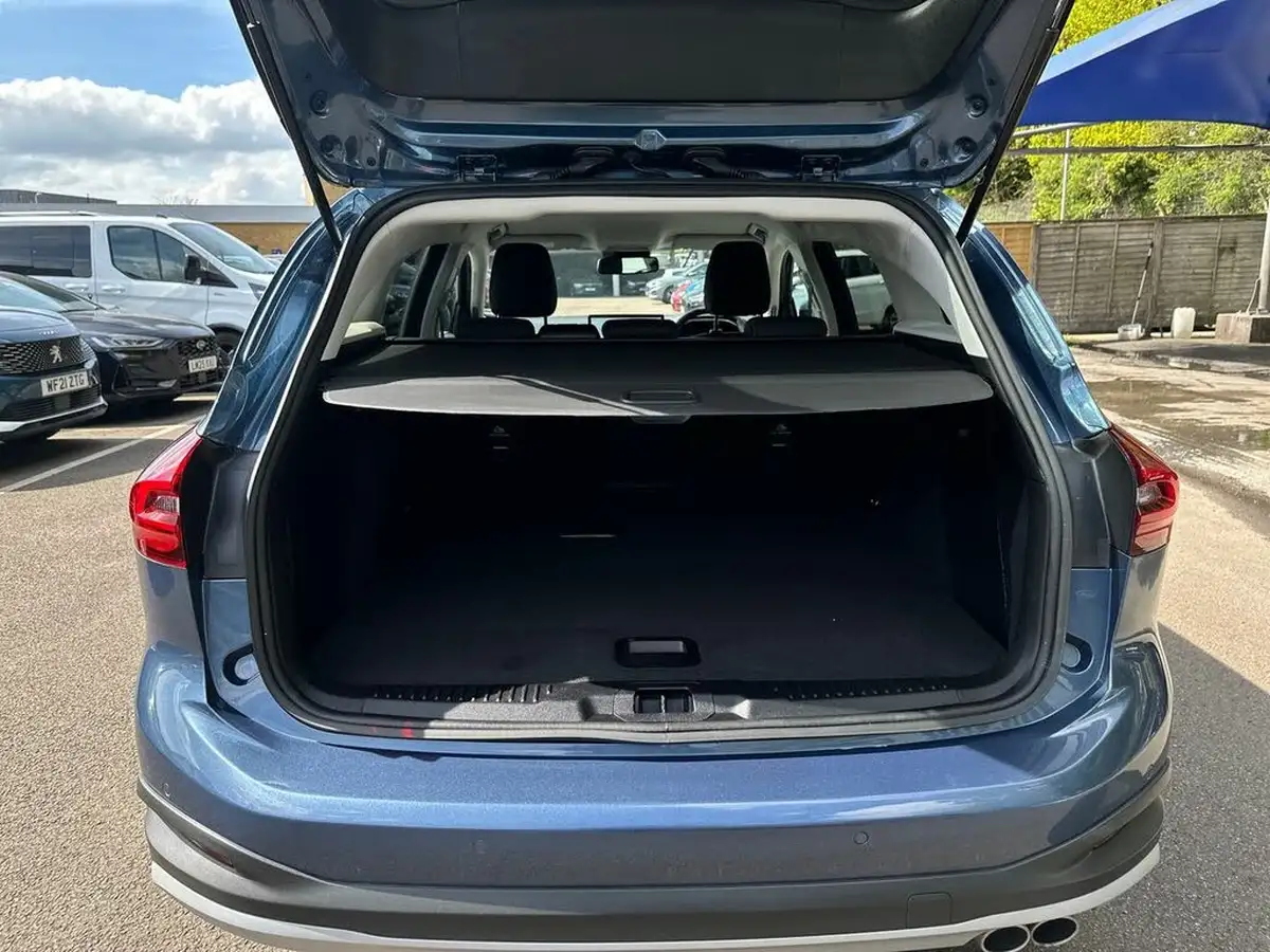 2023-ford-focus-10t-active-x-125ps-hybrid-mhev-estate-powershift-big-33