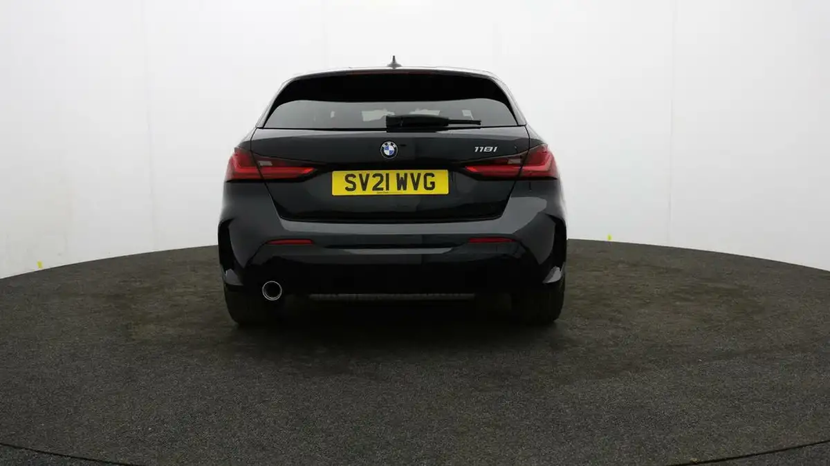 2021-bmw-1-series-15-118i-m-sport-lcp-big-35