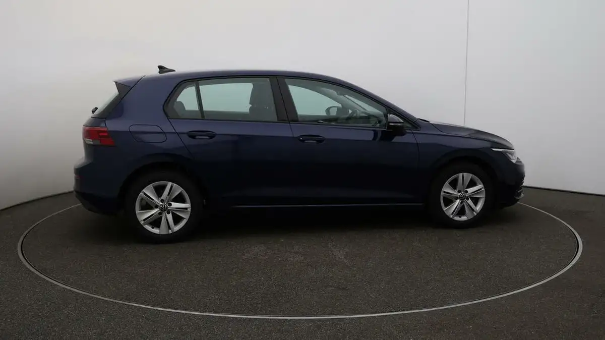 2022-volkswagen-golf-15-tsi-life-130ps-hatchback-big-8