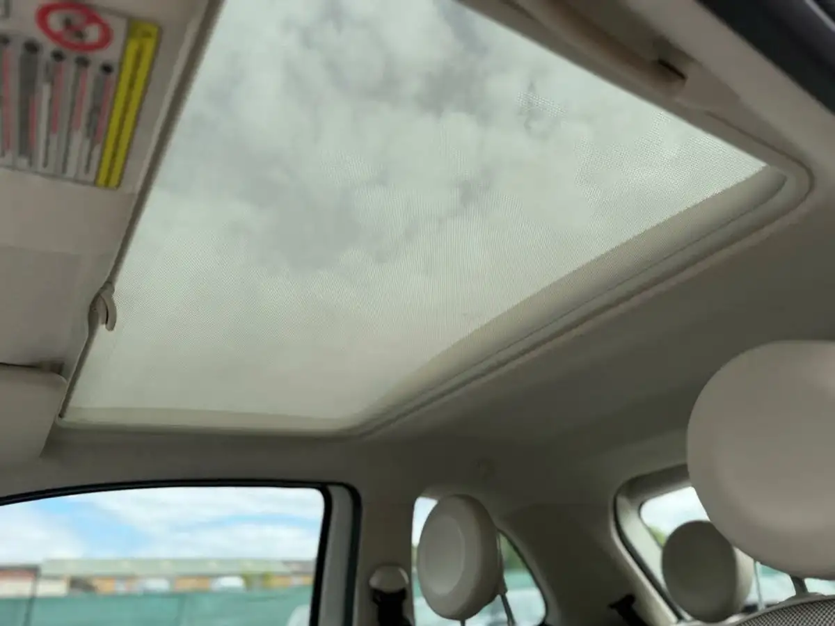 2010-fiat-500-12-lounge-69bhp-big-28