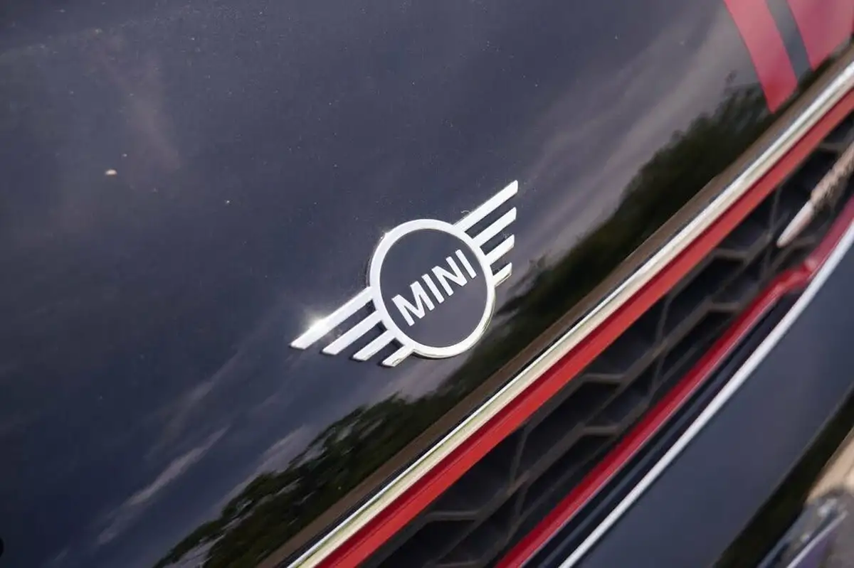 2019-mini-countryman-20-john-cooper-works-big-33