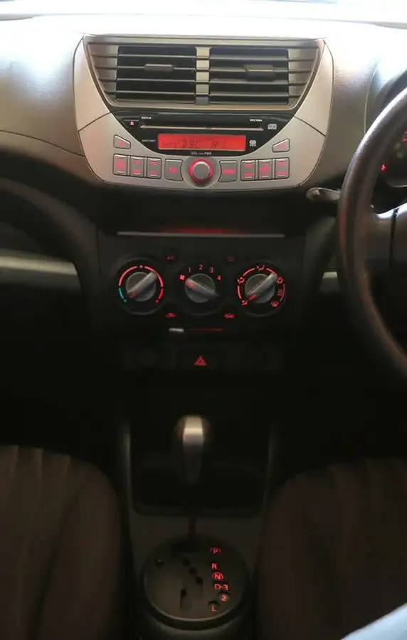 2012-nissan-pixo-10-n-tec-12v-auto-big-19