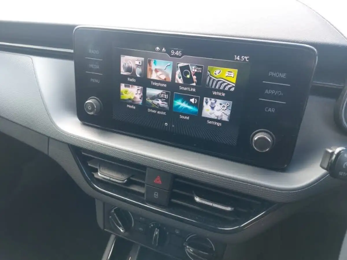 2022-skoda-kamiq-10-tsi-se-111ps-dsg-big-18