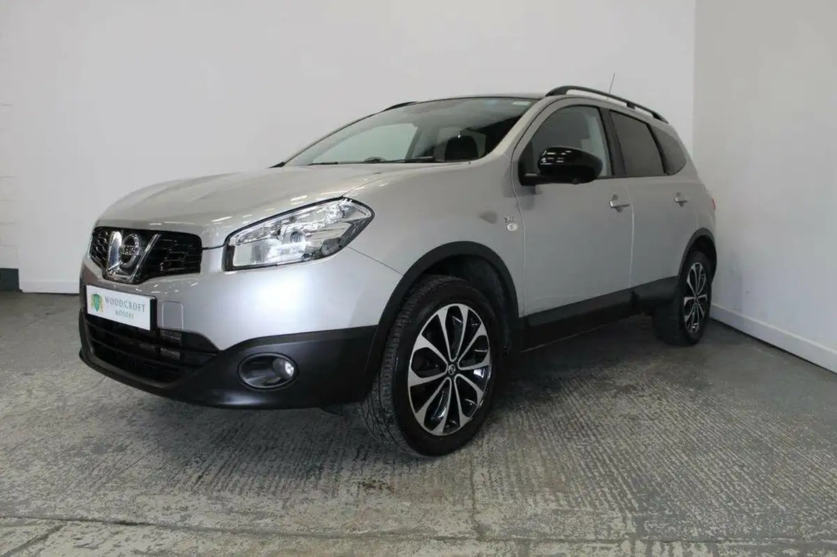 2013-nissan-qashqai2-15td-360-big-1