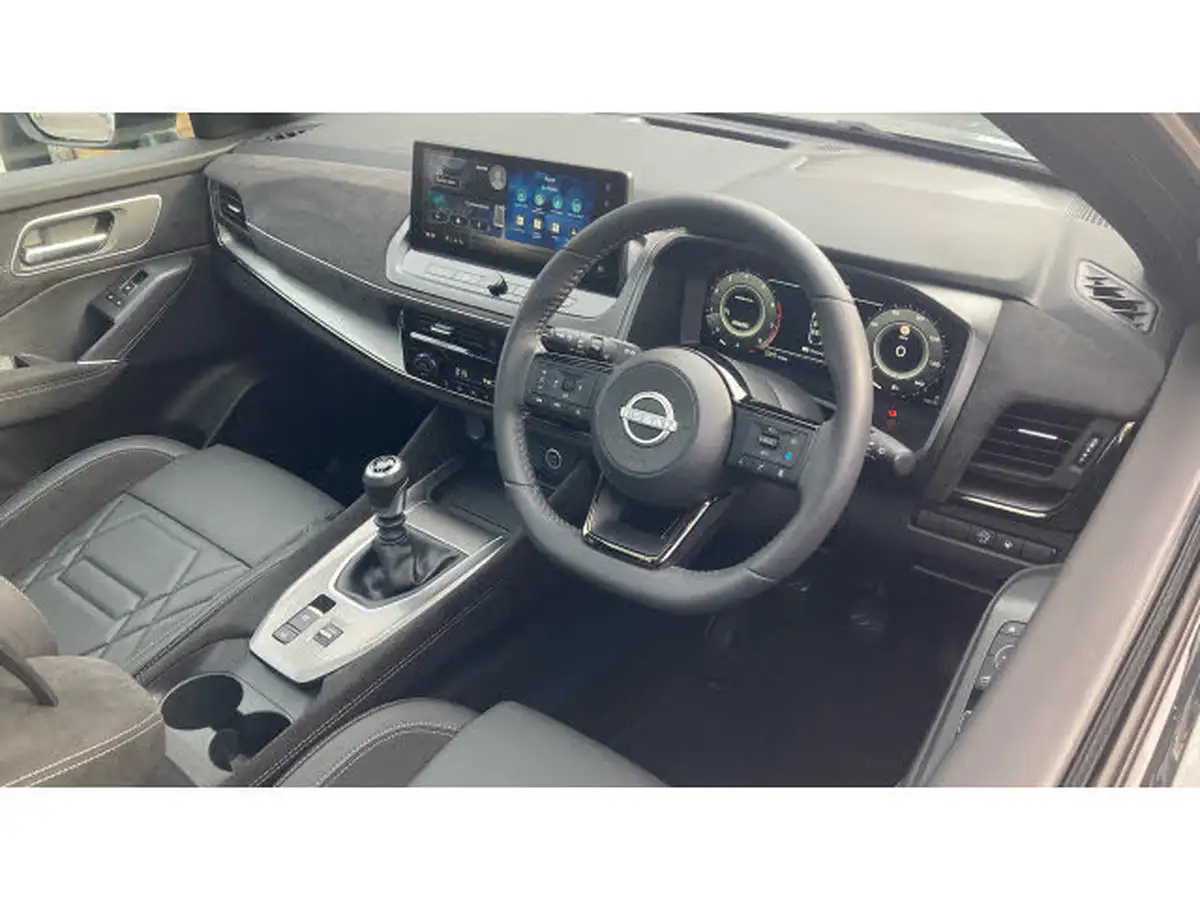 2024-nissan-qashqai-13-dig-t-n-design-158ps-big-10