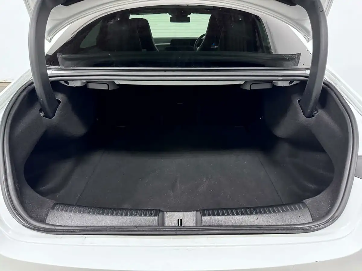 2022-mercedes-benz-cla-13-cla-200-amg-line-executive-coupe-4d-big-6