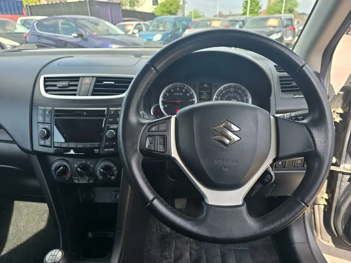 2014-suzuki-swift-12-sz2-94ps-5d-big-8