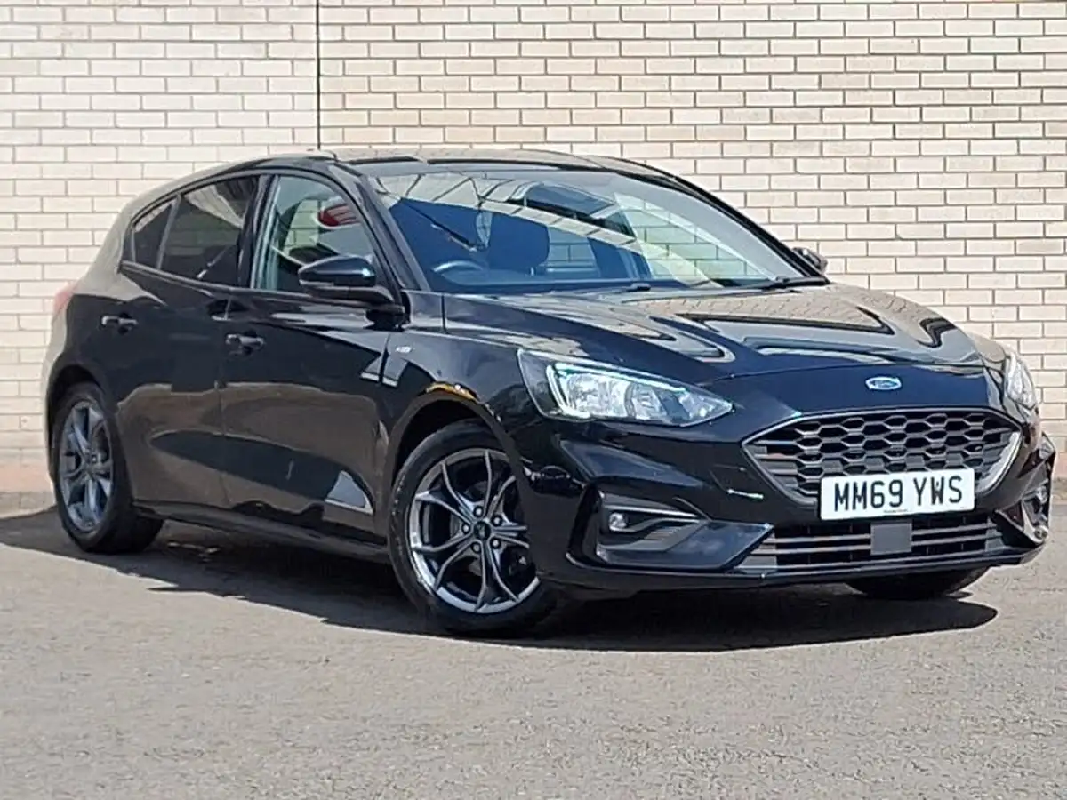 2020-ford-focus-10t-st-line-hatchback-big-0