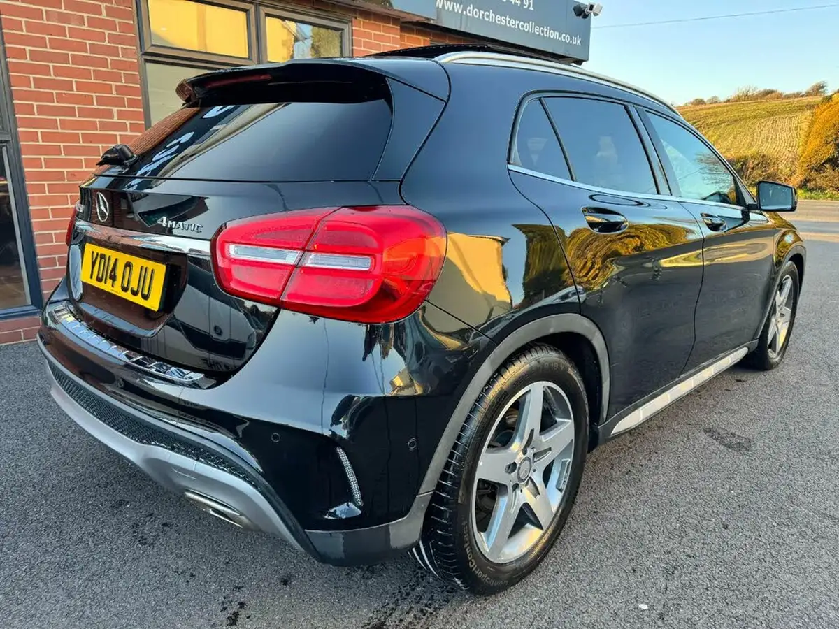 2014-mercedes-benz-gla-class-20-amg-line-premium-plus-package-big-3