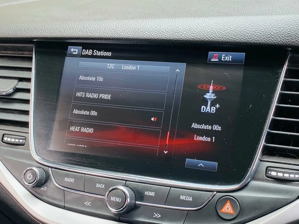 2018-vauxhall-astra-10i-turbo-tech-line-nav-ssecotec-hatchback-big-30