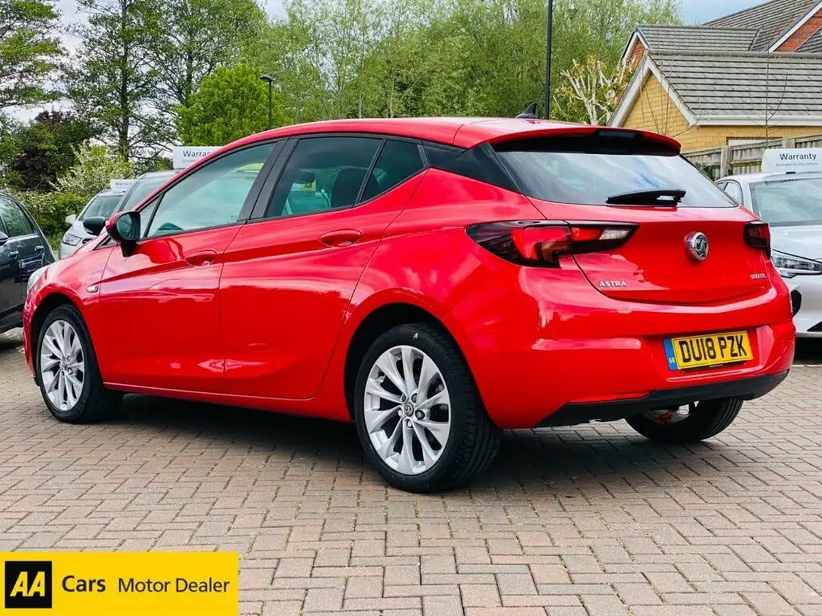 2018-vauxhall-astra-10i-turbo-tech-line-nav-ssecotec-hatchback-big-2