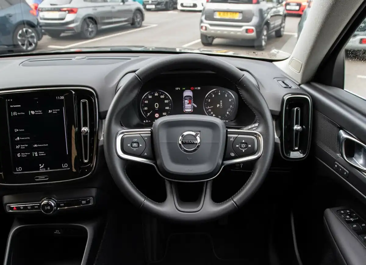 2020-volvo-xc40-15-t3-inscription-geartronic-big-20