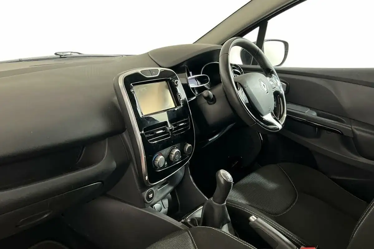 2015-renault-clio-12-dynamique-big-8