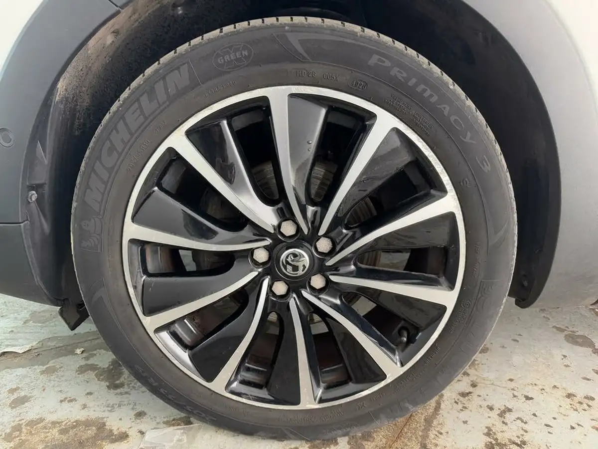 2021-vauxhall-grandland-x-15td-elite-nav-big-35