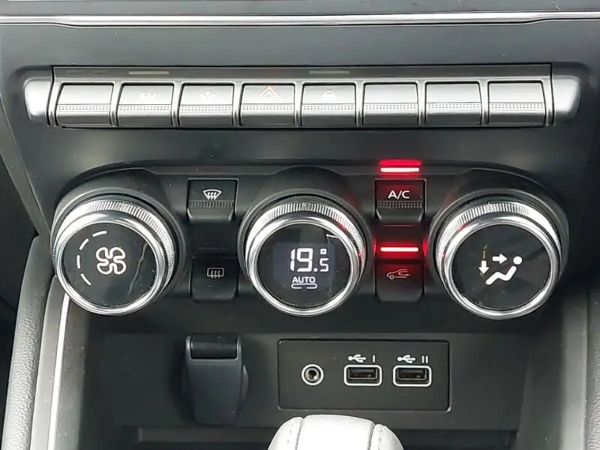 2024-renault-clio-16-techno-big-15