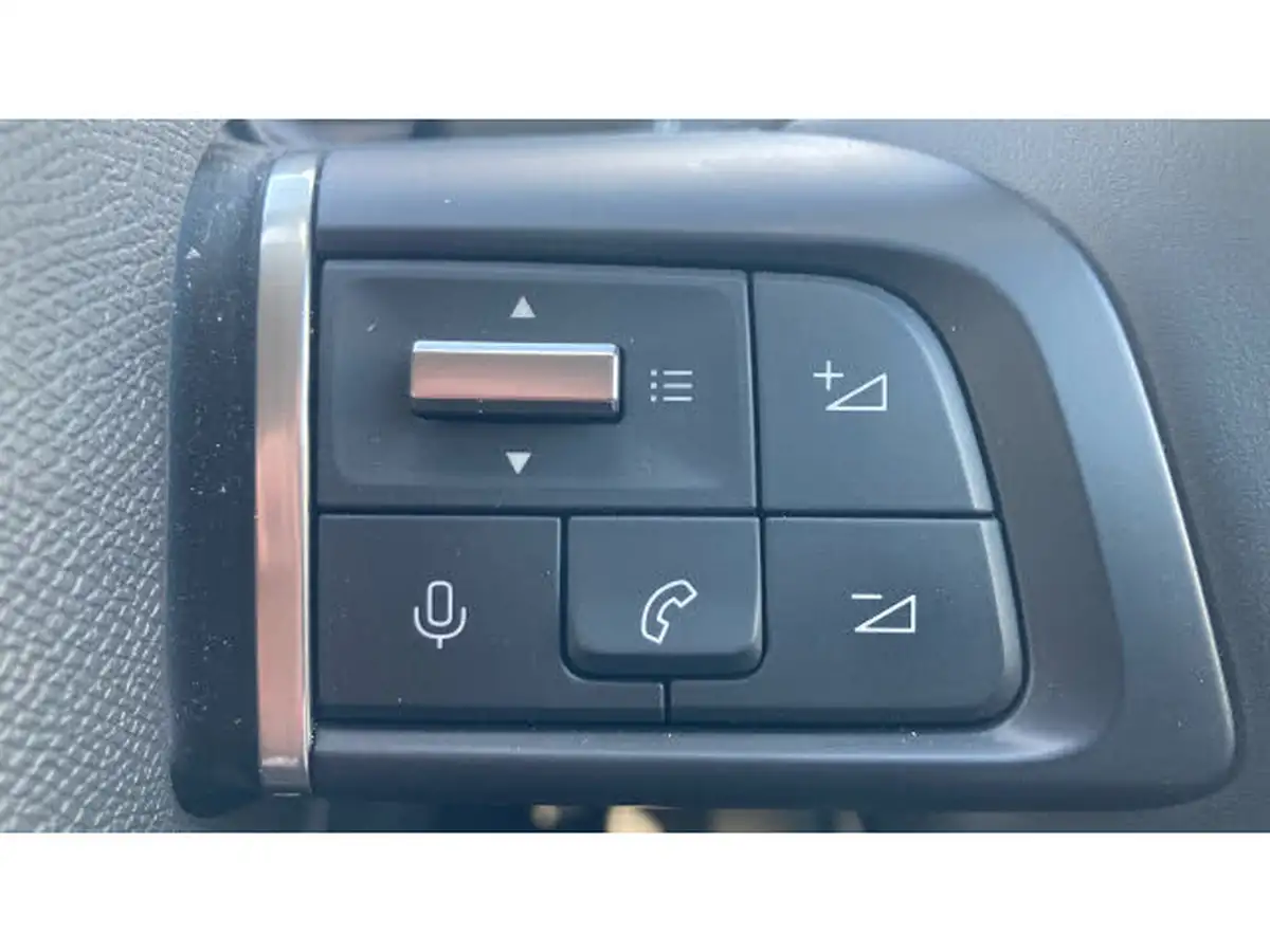 2024-citroen-c4-e-e-series-156ps-54kwh-big-21