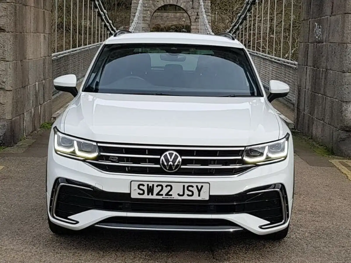 2022-volkswagen-tiguan-15-tsi-r-line-big-11