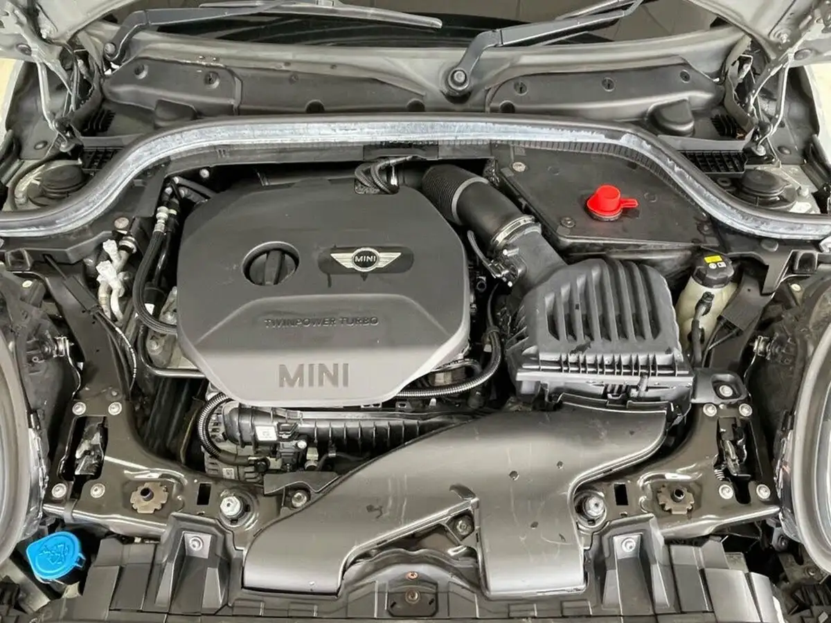 2017-mini-cooper-15-cooper-ss-hatchback-5d-big-12