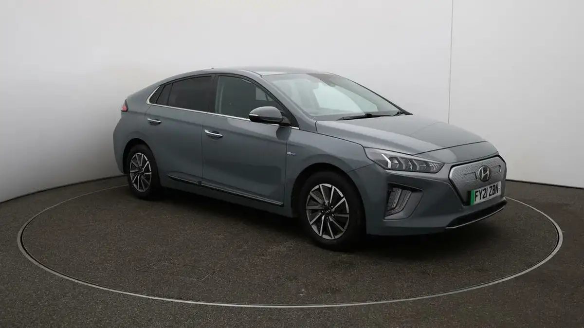 2021-hyundai-ioniq-e-premium-se-electric-100kw-big-38
