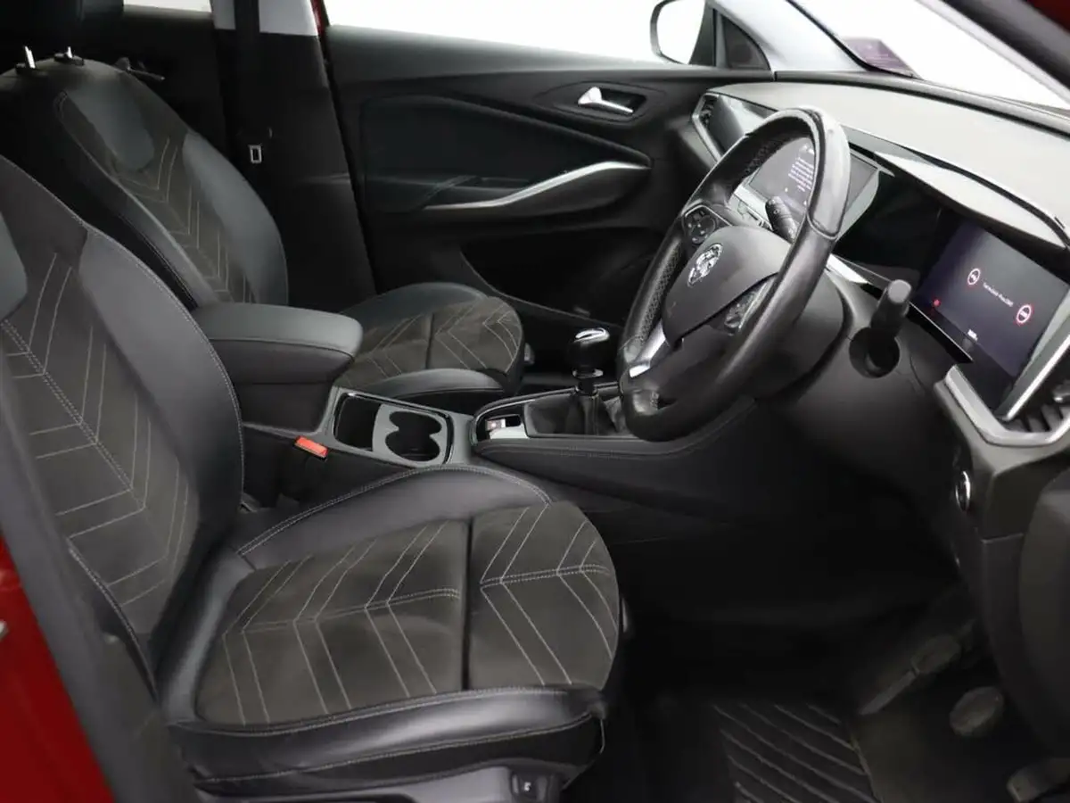 2023-vauxhall-grandland-12-ultimate-130ps-big-13
