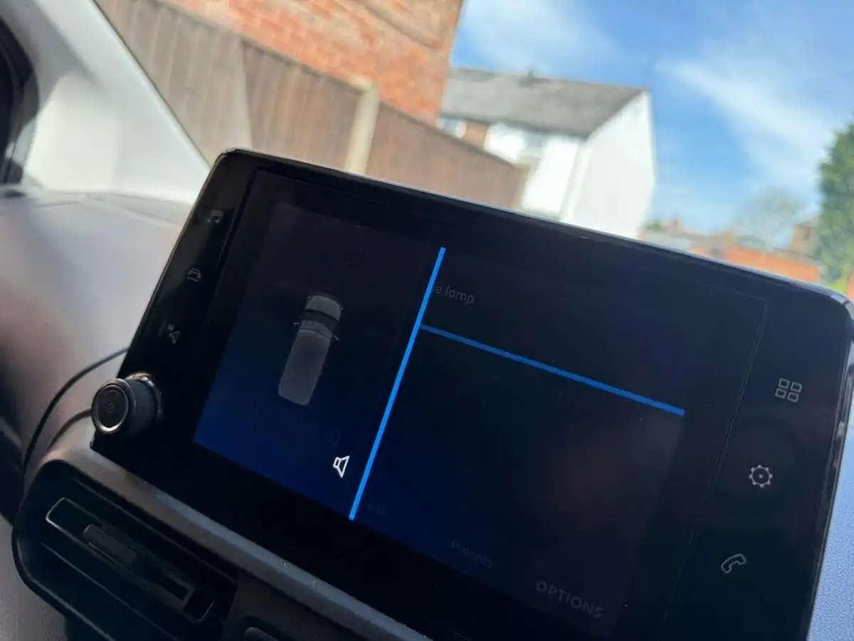 2020-peugeot-partner-15-bluehdi-1000-professional-100ps-eu6dt-panel-big-13