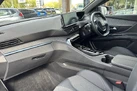 2023-peugeot-3008-suv-12-puretech-allure-premium-eat8-small-9