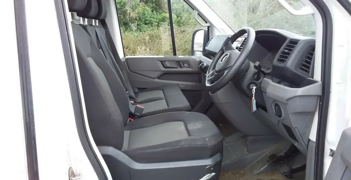 2020-volkswagen-crafter-20tdi-cr35-lwb-startline-140pseu6dt-e-rwd-chassis-cab-big-8