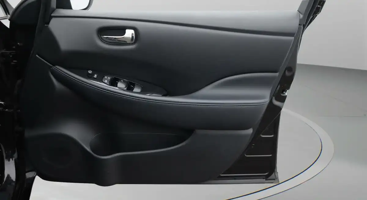 2021-nissan-leaf-e-n-connecta-big-15
