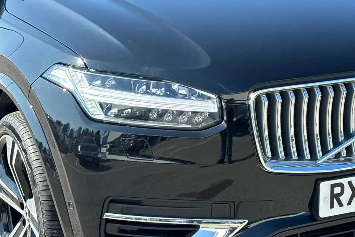 2024-volvo-xc90-20-t8-ultimate-dark-big-17