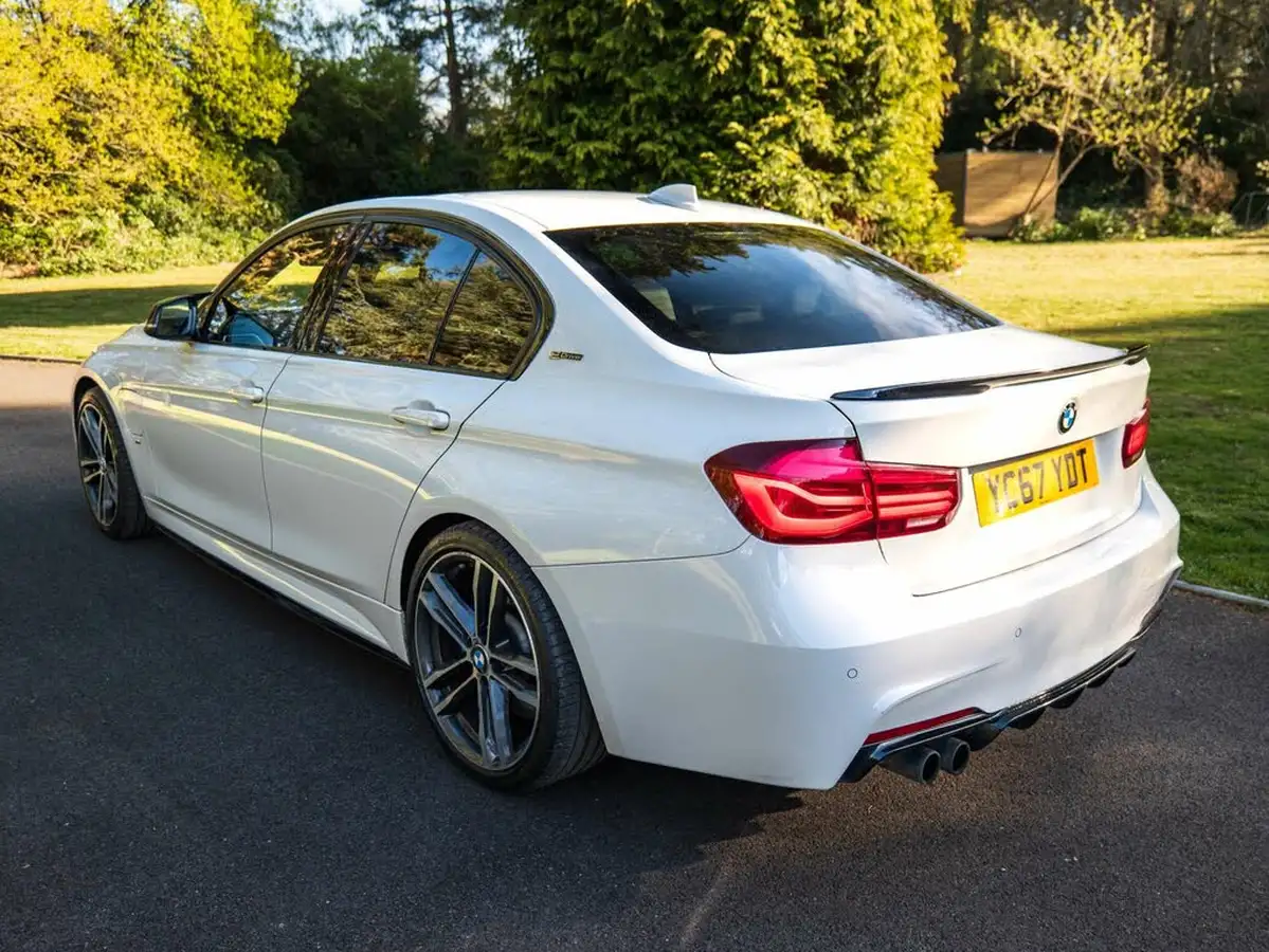 2017-bmw-3-series-20-330e-m-sport-shadow-edition-big-3