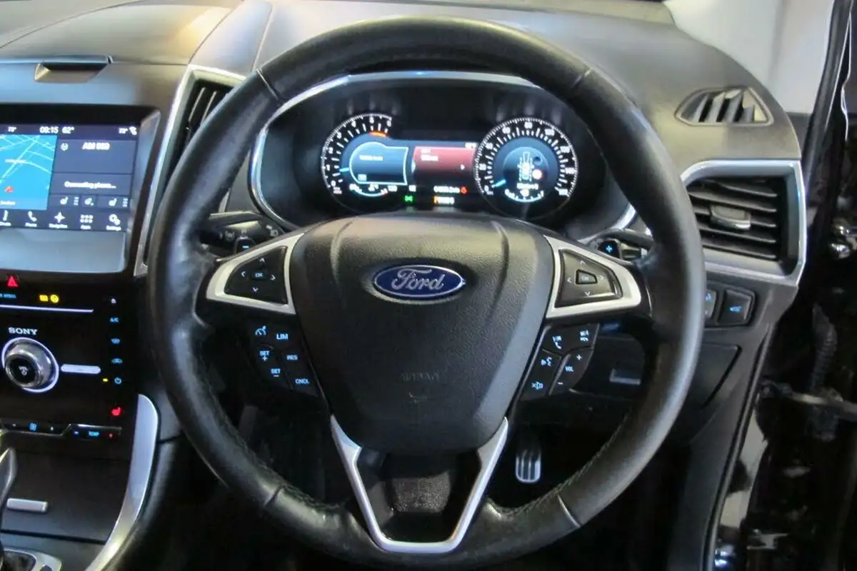 2017-ford-edge-20tdci-sport-210ps-lux-pack-powershift-big-23