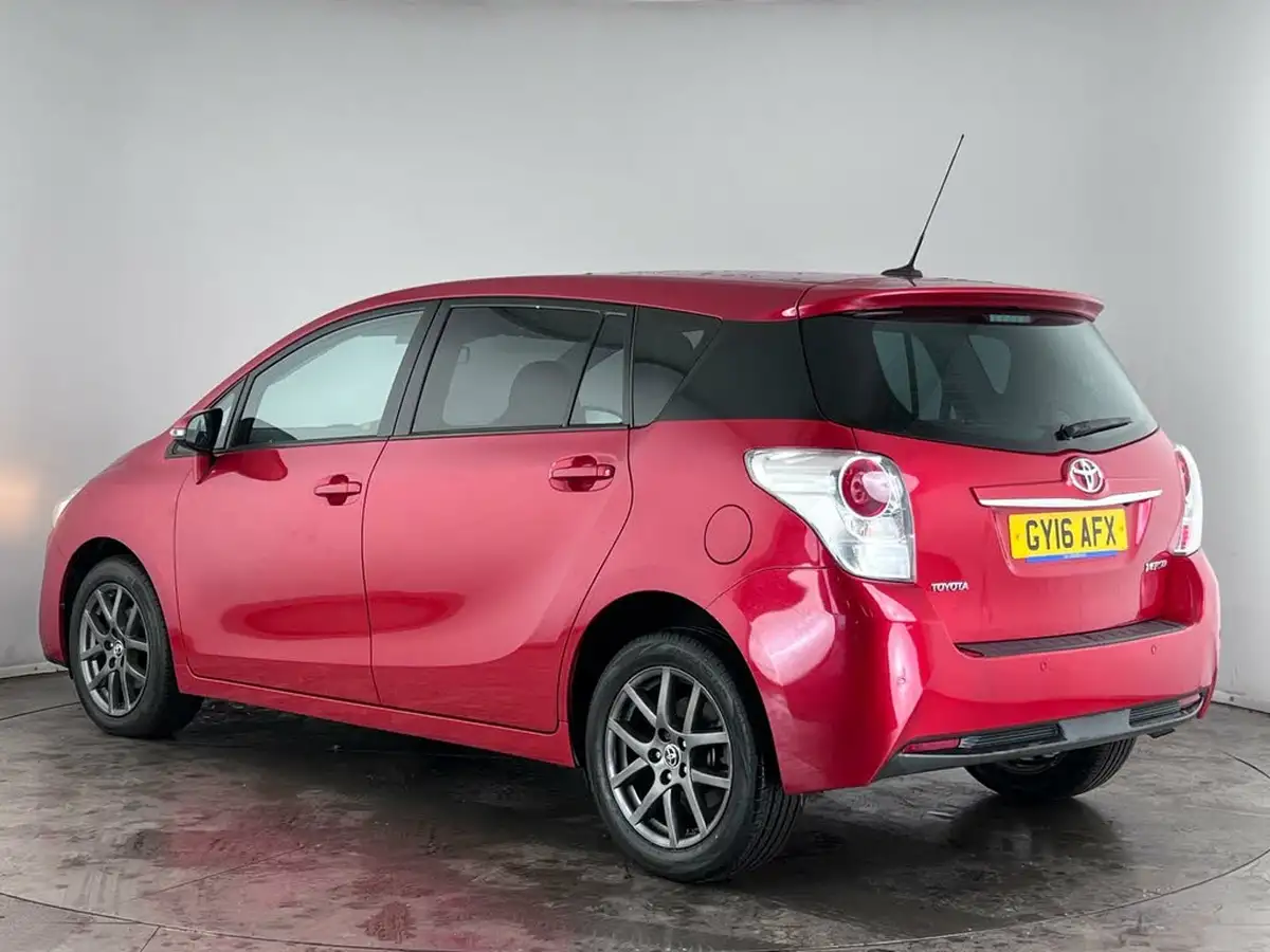 2016-toyota-verso-16d-d-4d-trend-big-2