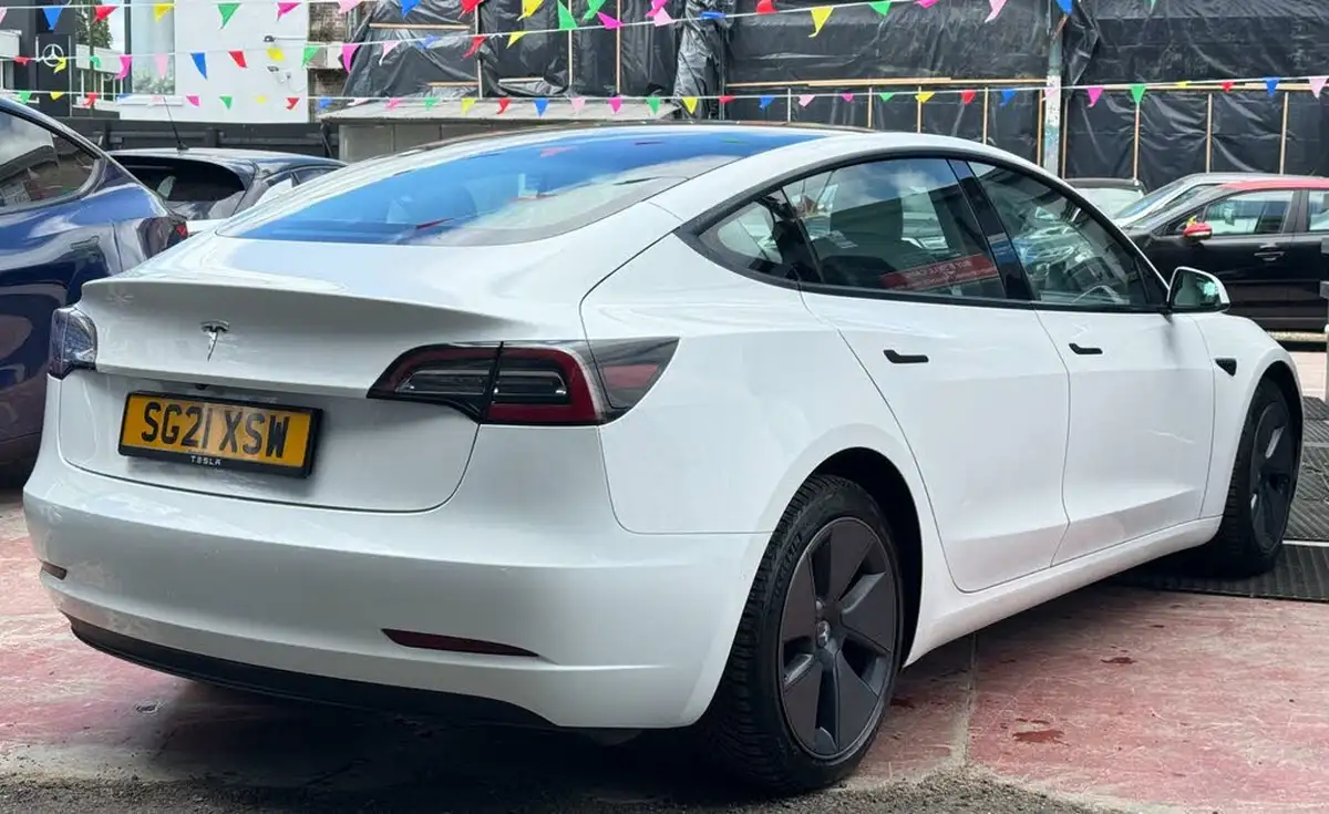2021-tesla-model-3-e-long-range-4x4-big-26