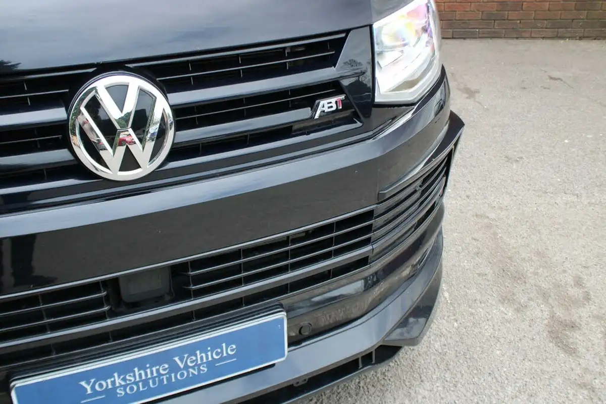 2019-volkswagen-transporter-big-36