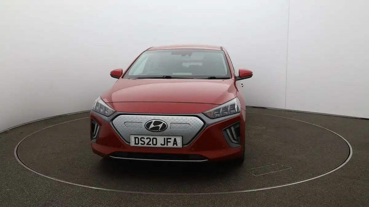 2020-hyundai-ioniq-e-premium-se-electric-100kw-big-32