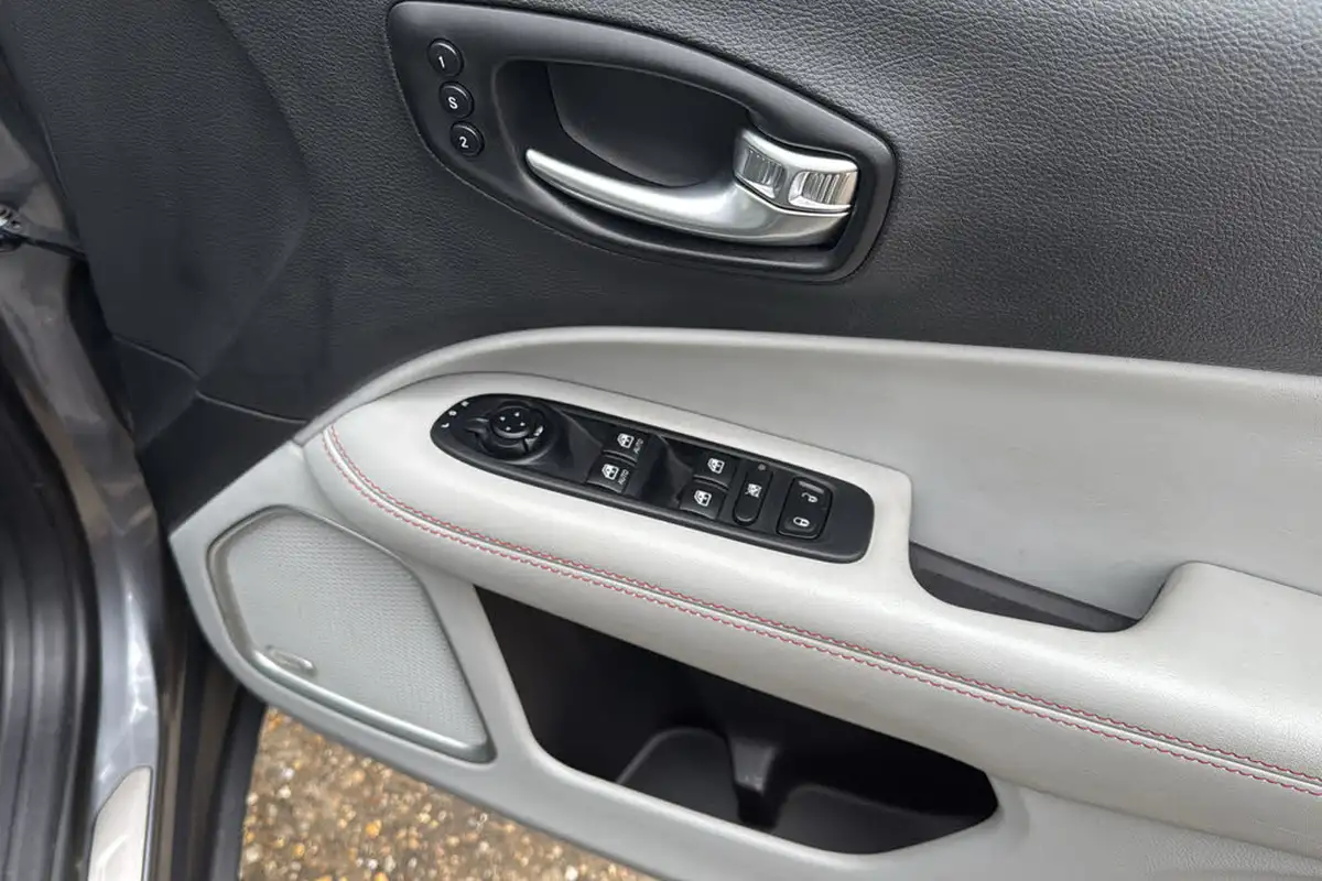 2021-jeep-compass-14-multiair-ii-limited-168bhp-4x4-auto-big-36