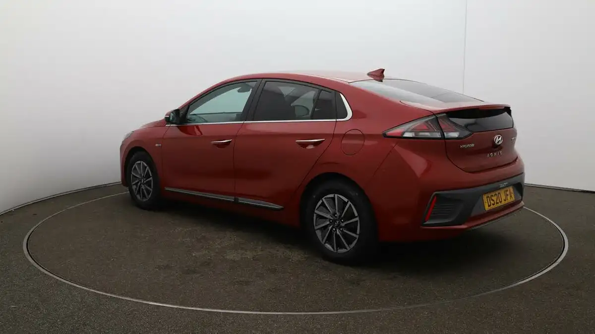 2020-hyundai-ioniq-e-premium-se-electric-100kw-big-56