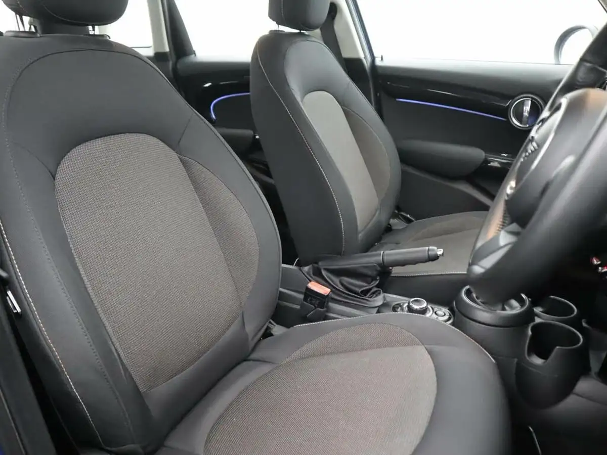 2022-mini-cooper-15-cooper-classic-hatchback-5d-auto-big-7