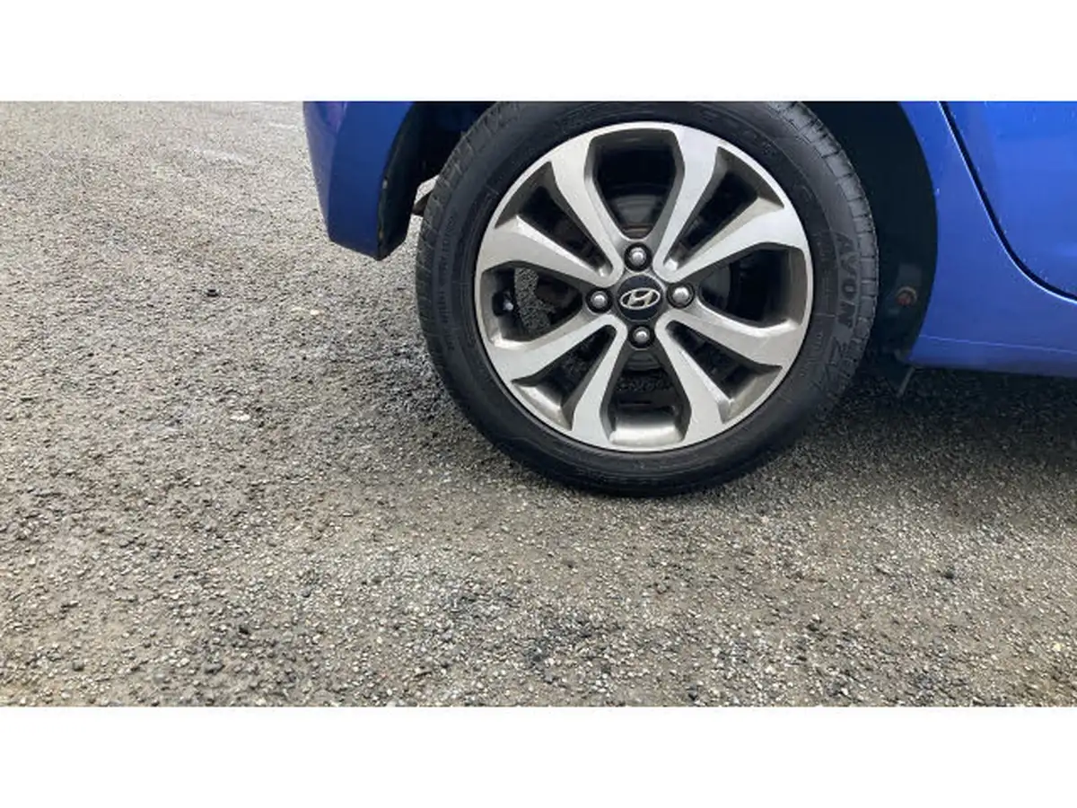 2019-hyundai-i10-10-play-big-38