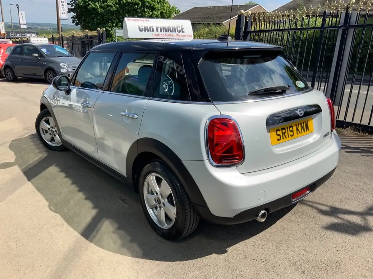 2019-mini-cooper-15-cooper-classic-hatchback-5d-big-4