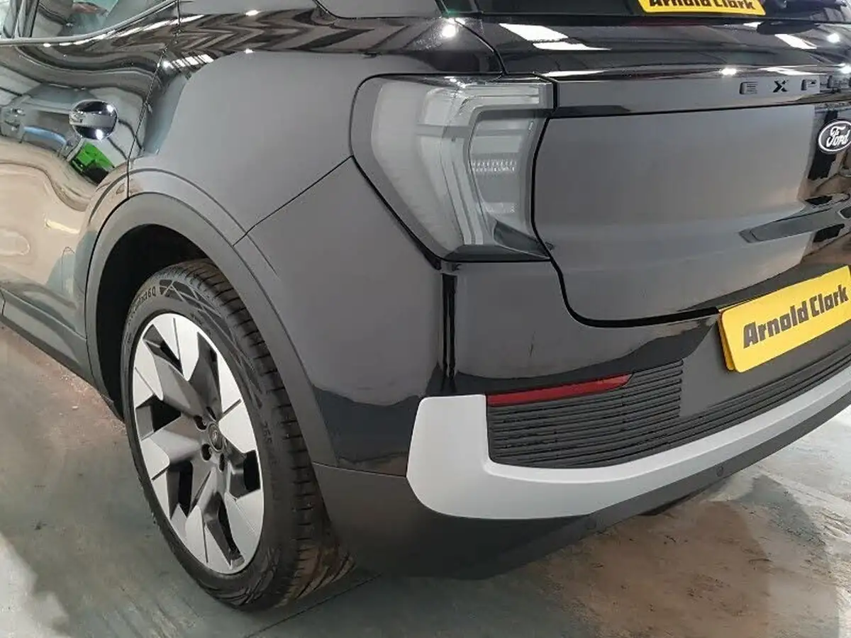 2024-ford-explorer-e-premium-286ps-77kwh-big-17